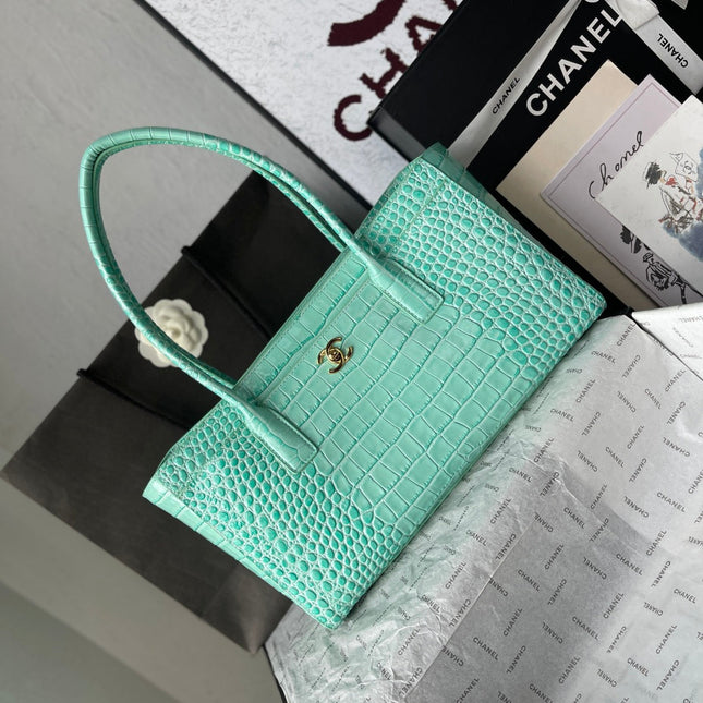 CHANEL 26S CERF TOTE BAG 39 IN MINT GREEN CALFSKIN CROCODILE EMBOSSED GOLD HARDWARE