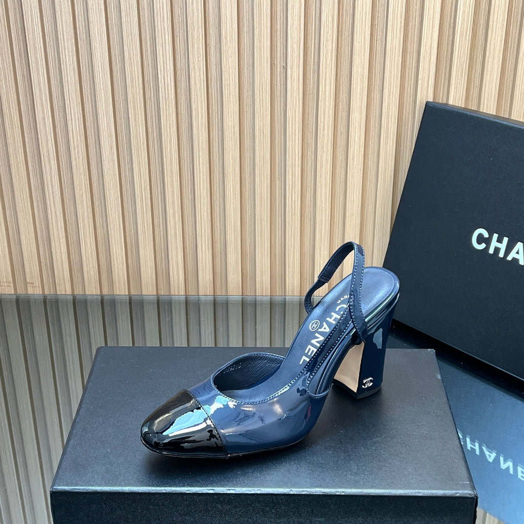 CHANEL 25S SLINGBACK SHOES IN BLUE AND BLACK GLOSSY CALFSKIN