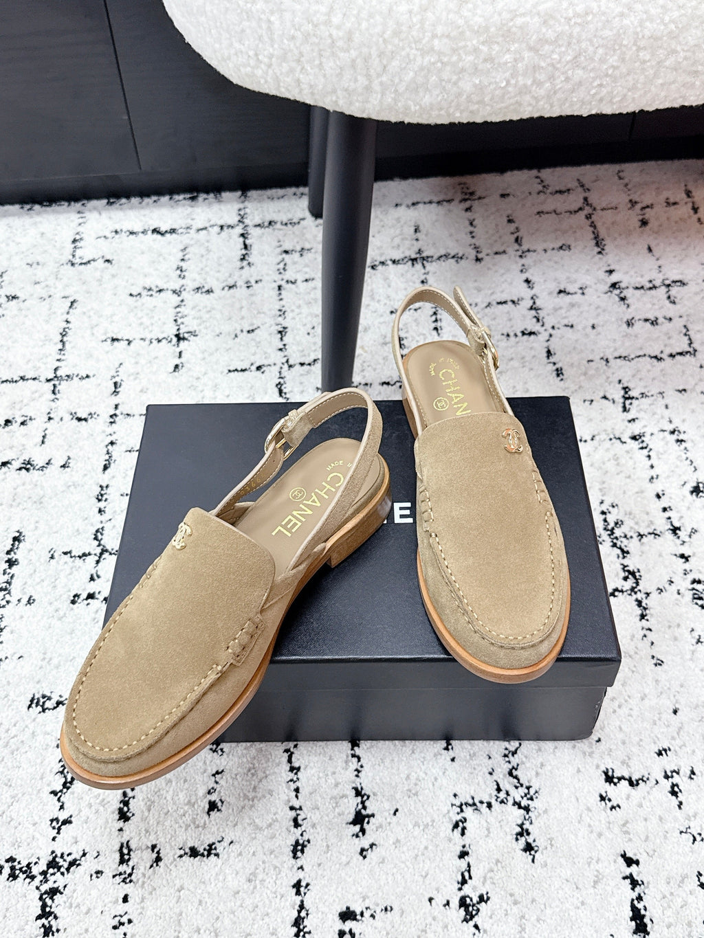 CHANEL 26S SLINGBACK LOAFERS IN LIGHT BROWN SUEDE WITH CC LOGO