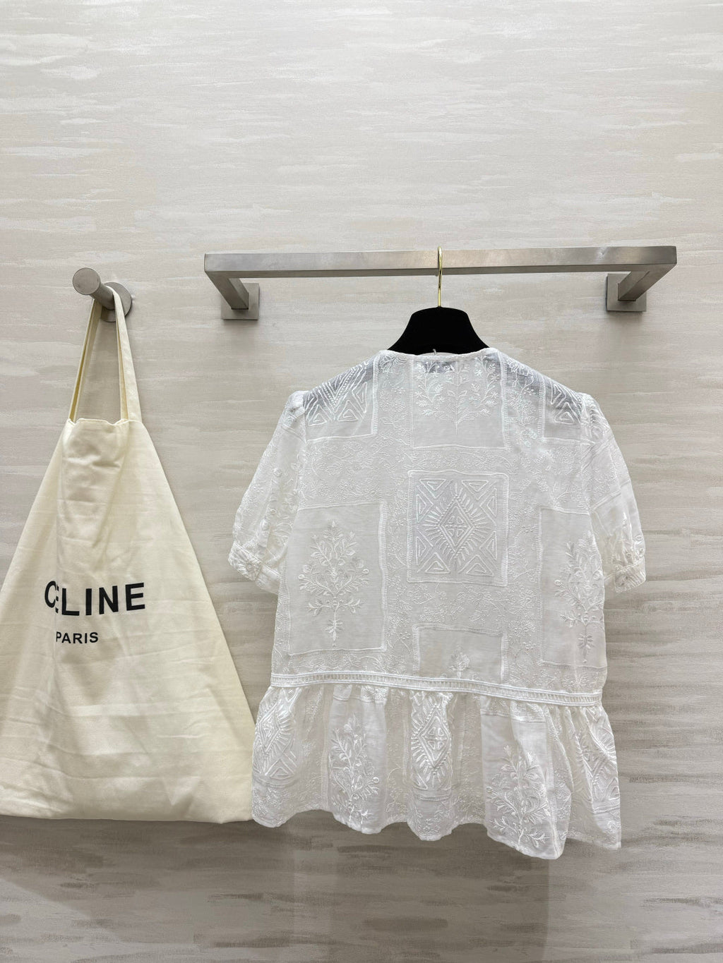 CELINE 26S EMBROIDERED SHORT-SLEEVE SHIRT 450