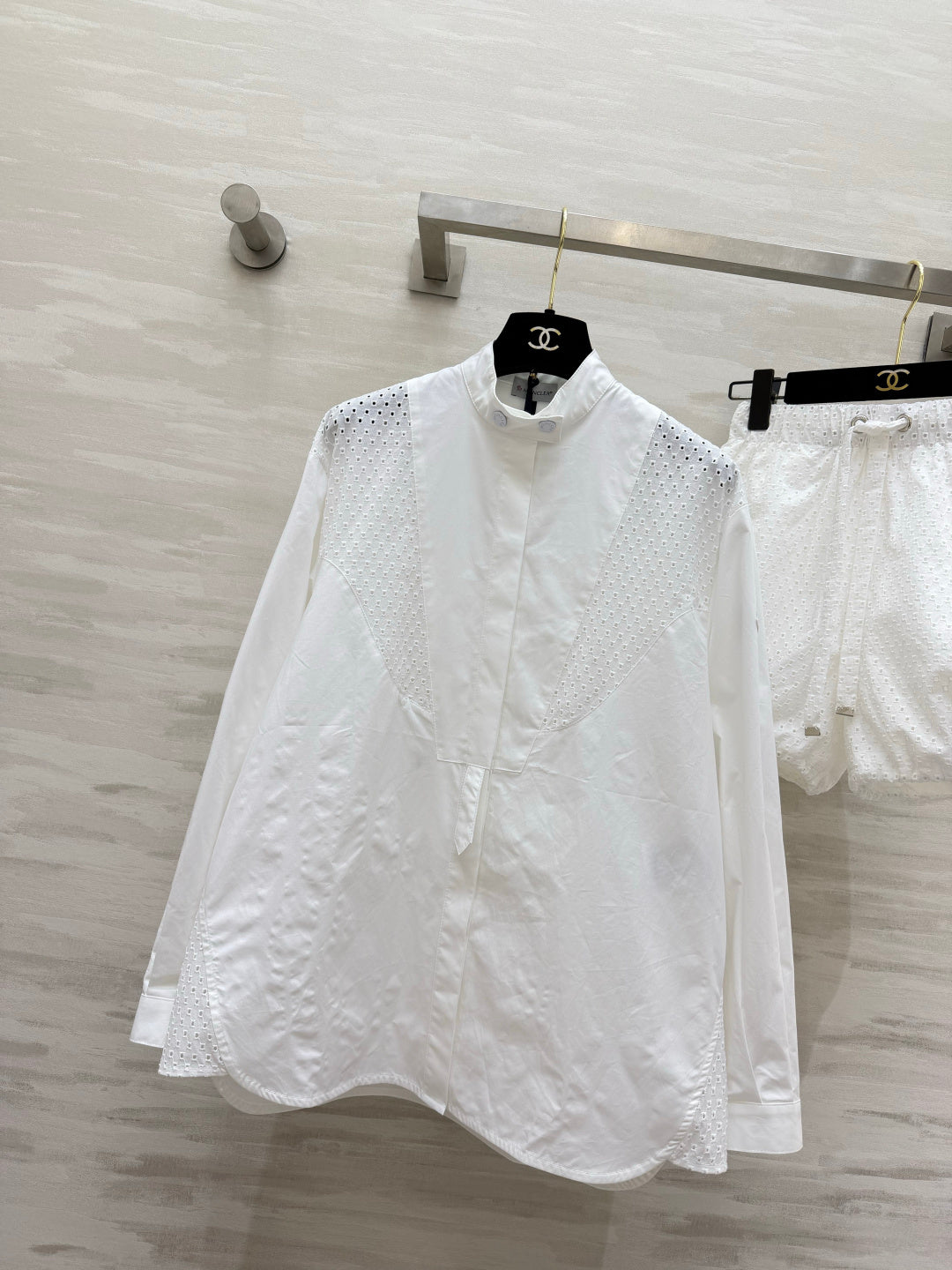 MONCLER 26S LONG-SLEEVE SHIRT & SHORT SET 686