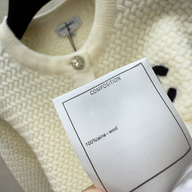 CHANEL 25S ROUND-NECK CARDIGAN 519