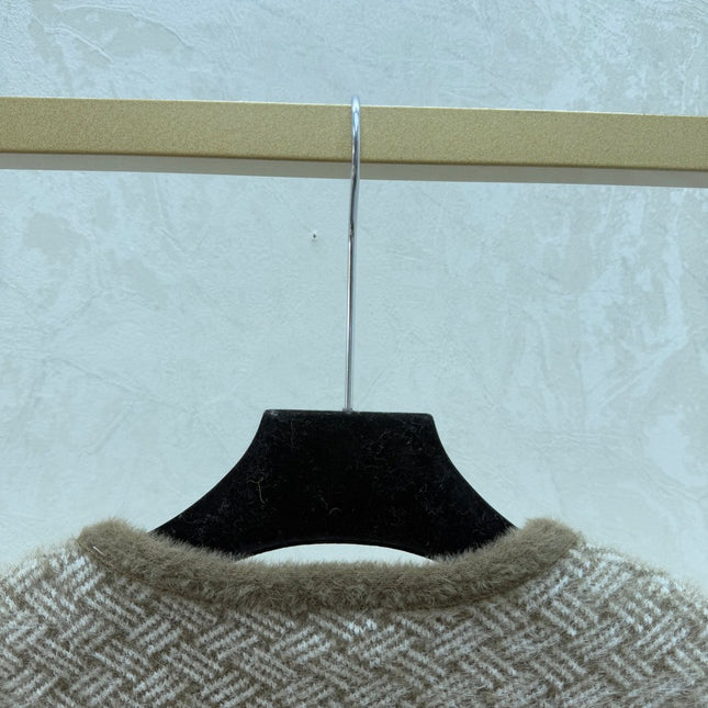 CHANEL 25S ROUND-NECK CARDIGAN 511