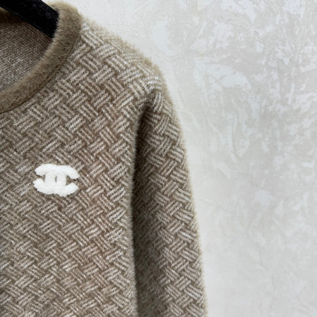 CHANEL 25S ROUND-NECK CARDIGAN 511