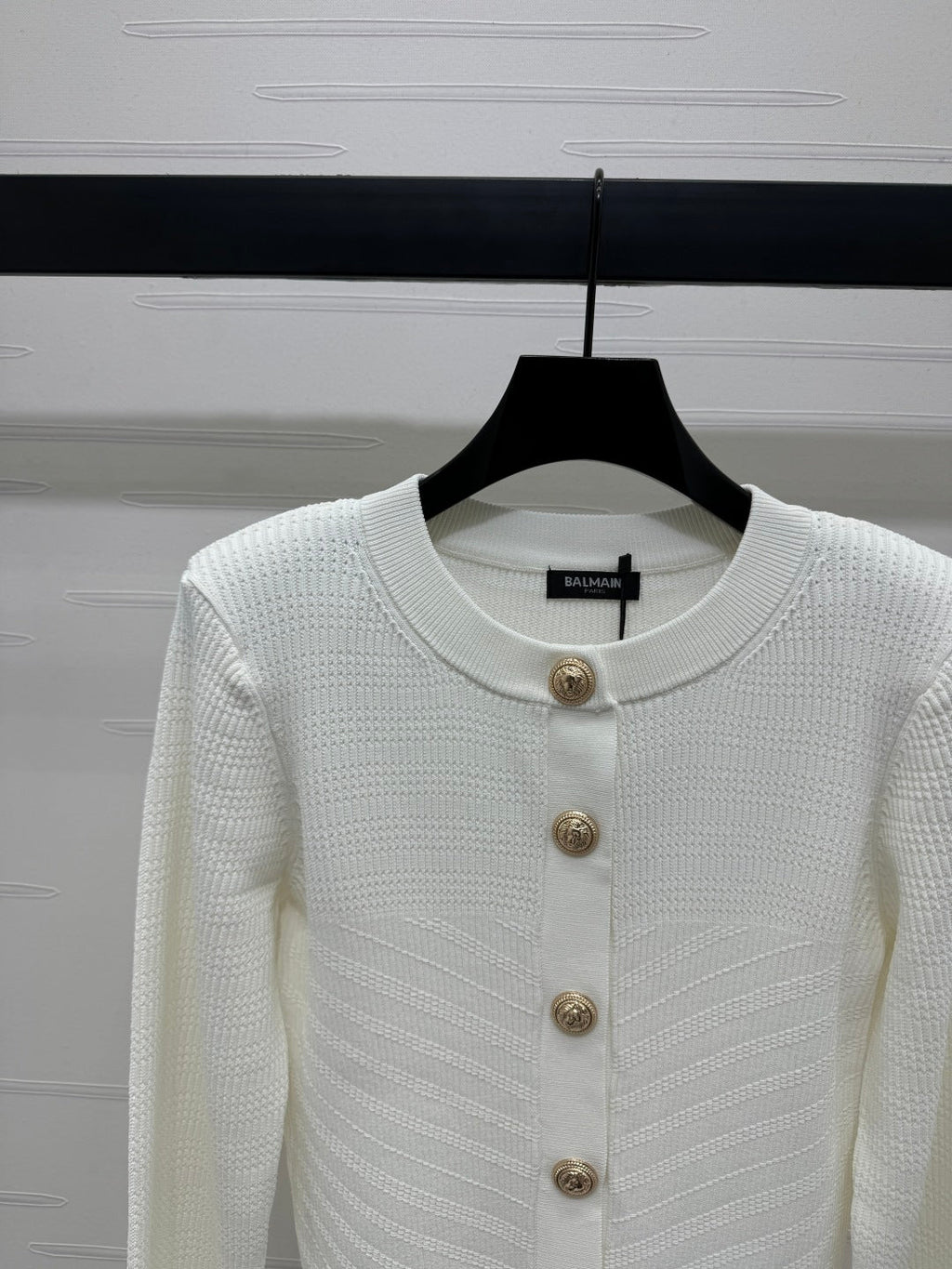BALMAIN 25S KNITTED ROUND NECK LONG SLEEVE CARDIGAN 264243