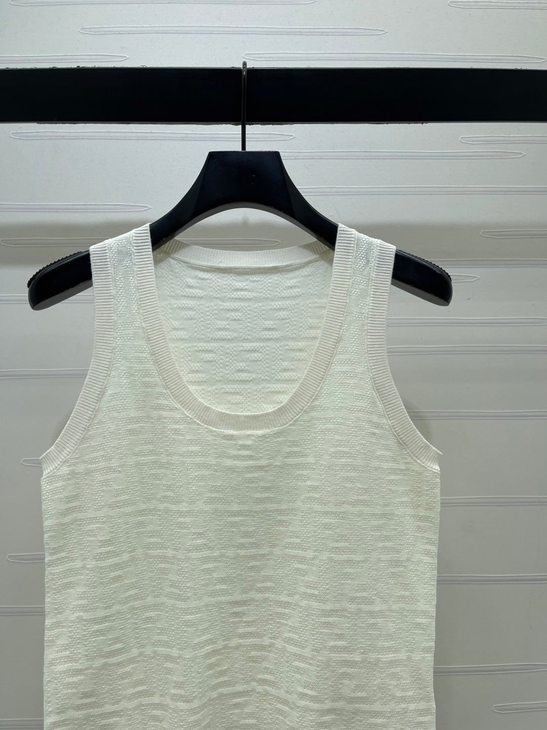 26S SHORT-SLEEVE KNIT TOP 425