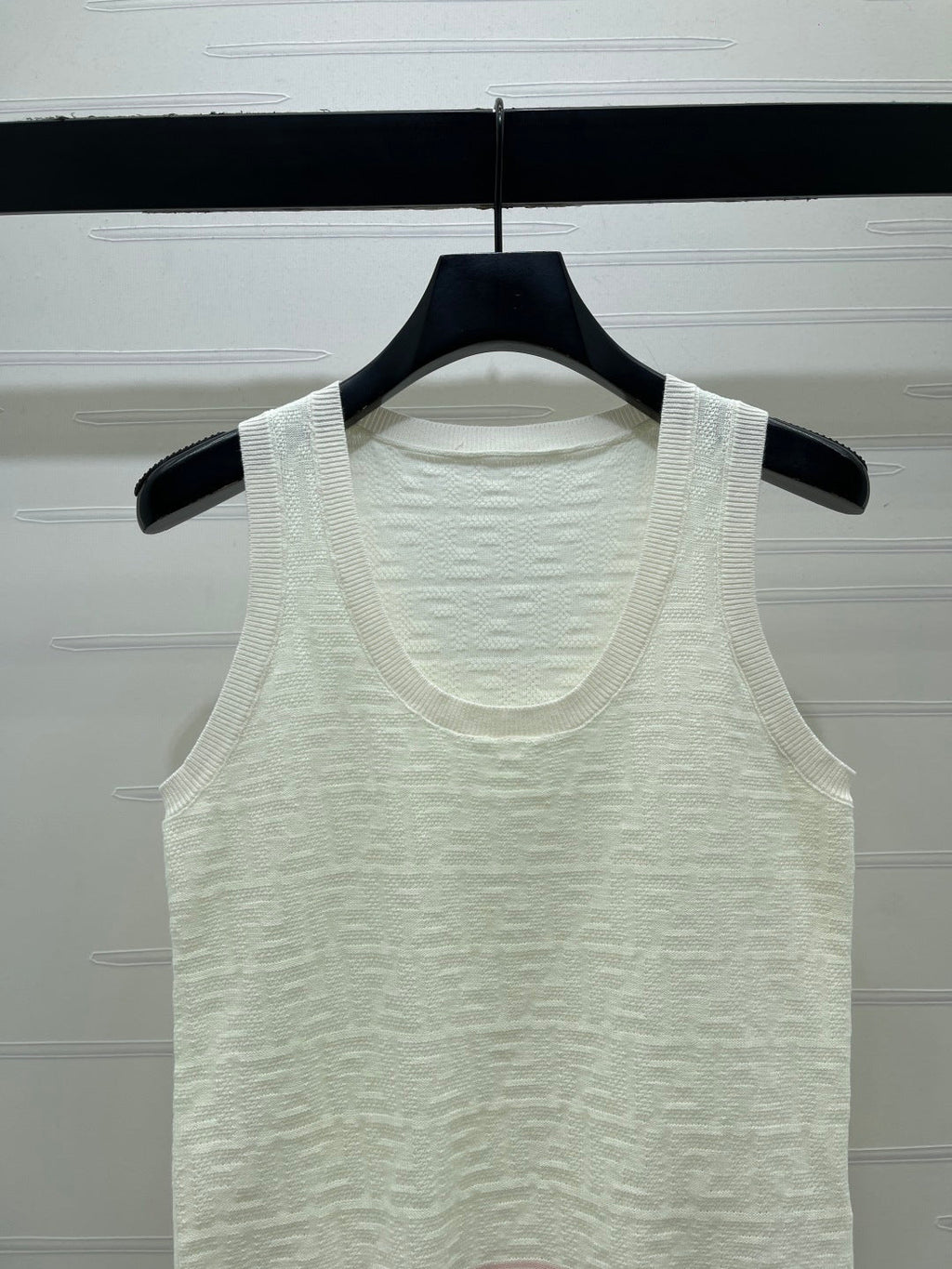 26S SHORT-SLEEVE KNIT TOP 425