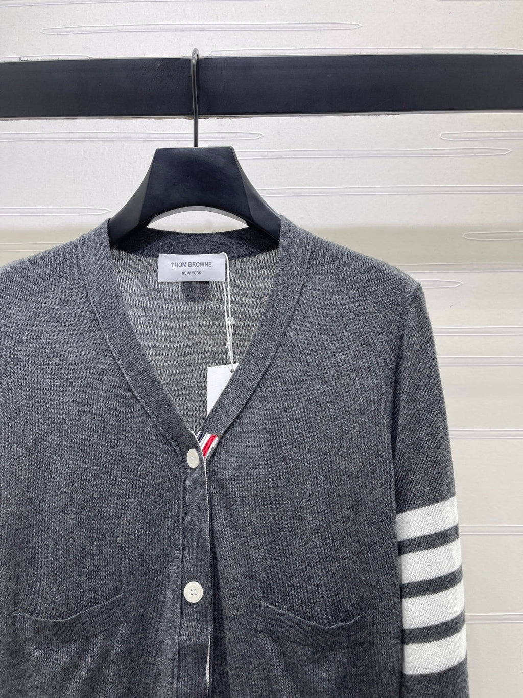 THOM 26S CARDIGAN STYLE 256