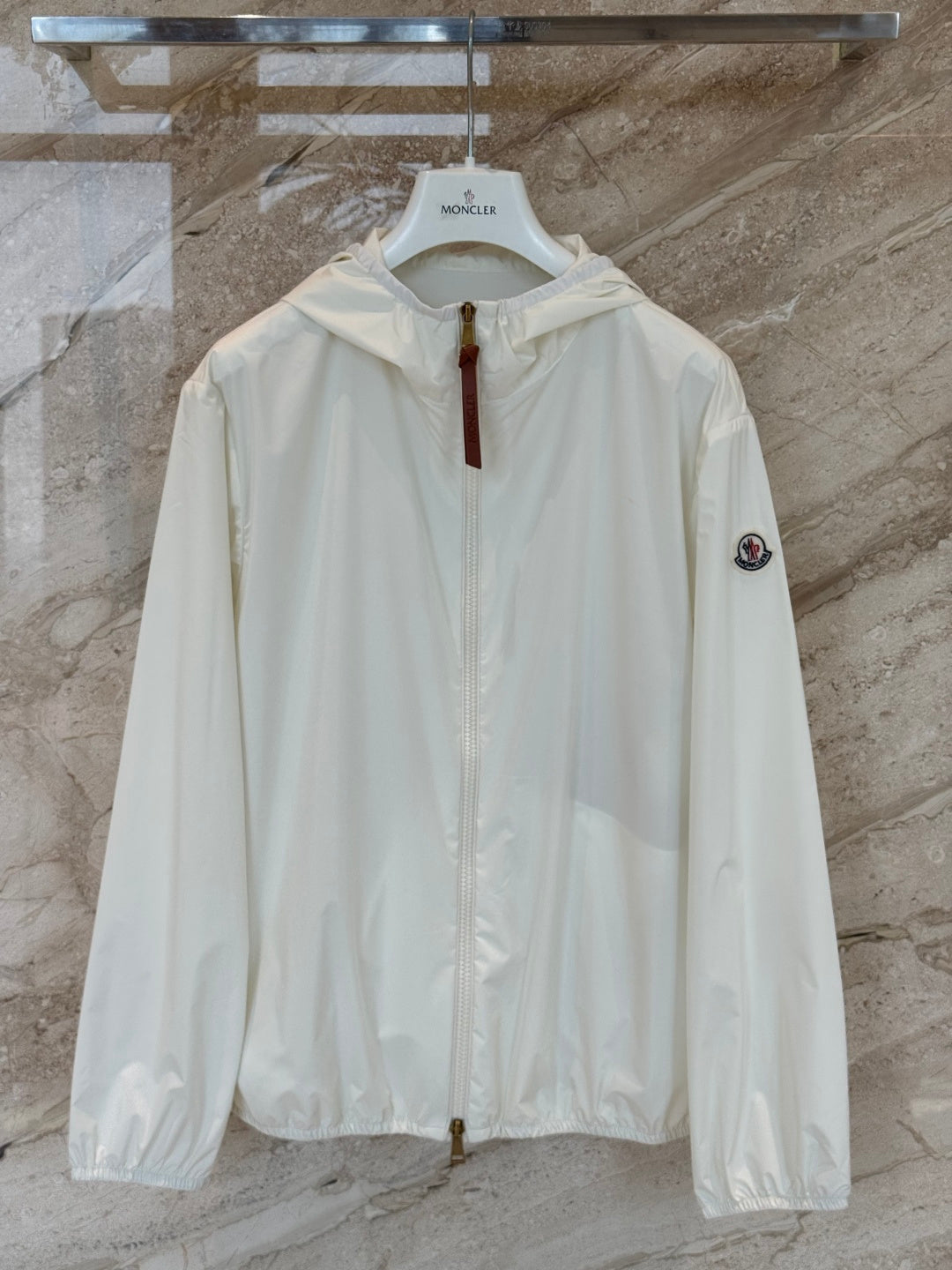 MONCLER 26S HOODED ZIP-UP JACKET 685