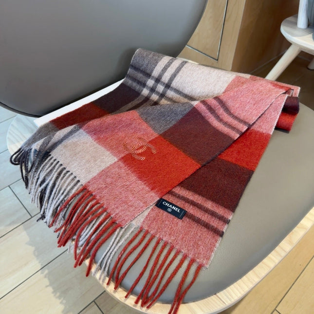 CHANEL 25S SCARF 180 IN CASHMERE 931361