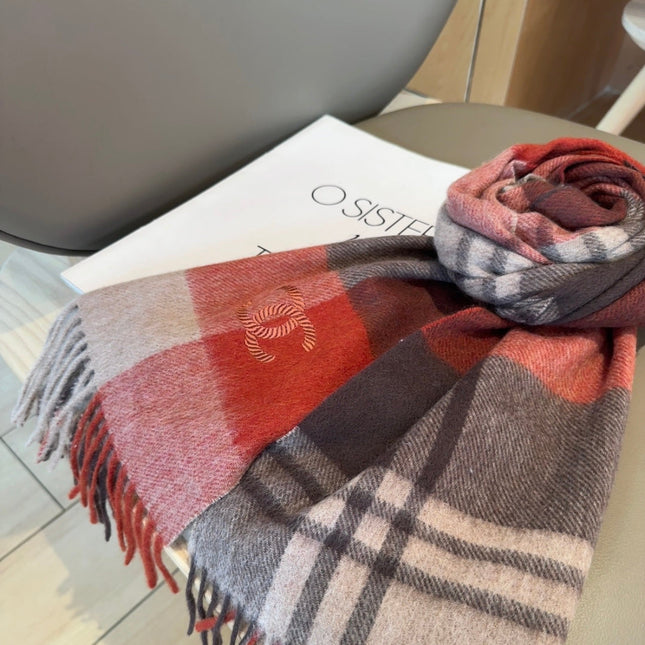 CHANEL 25S SCARF 180 IN CASHMERE 931361