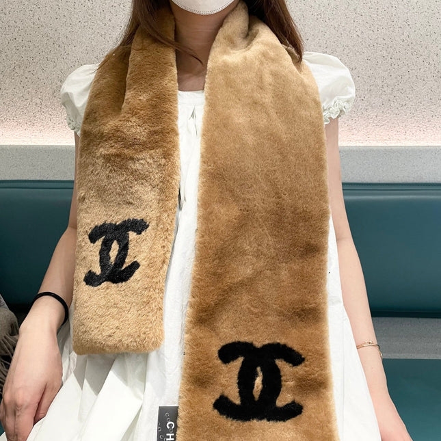 CHANEL 25S SCARF 120 IN FAUX FUR 876435