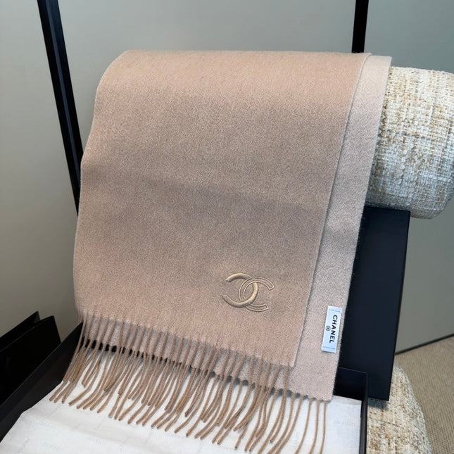 CHANEL 25S SCARF 180 IN CASHMERE 989789