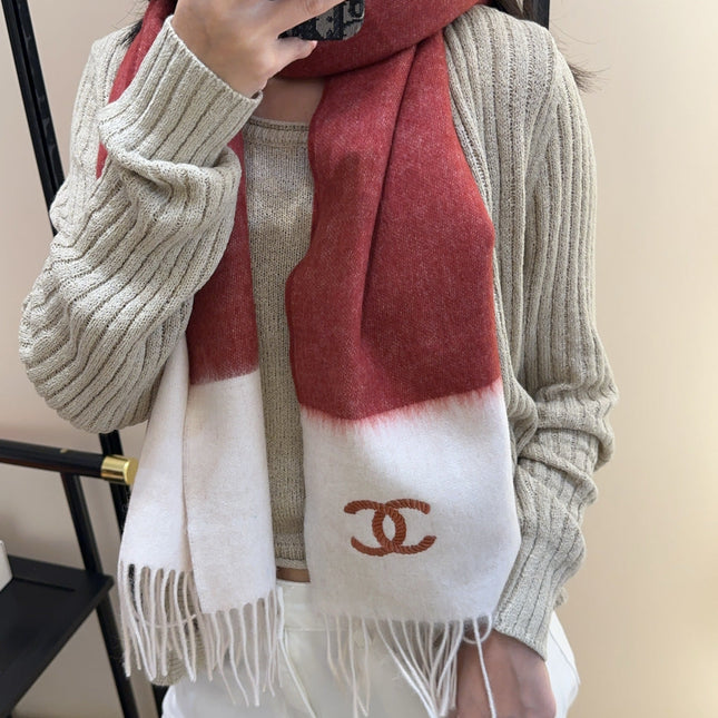 CHANEL 25S SCARF 180 IN CASHMERE 989816