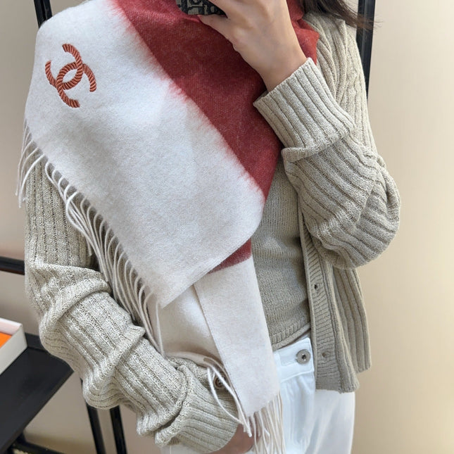 CHANEL 25S SCARF 180 IN CASHMERE 989816