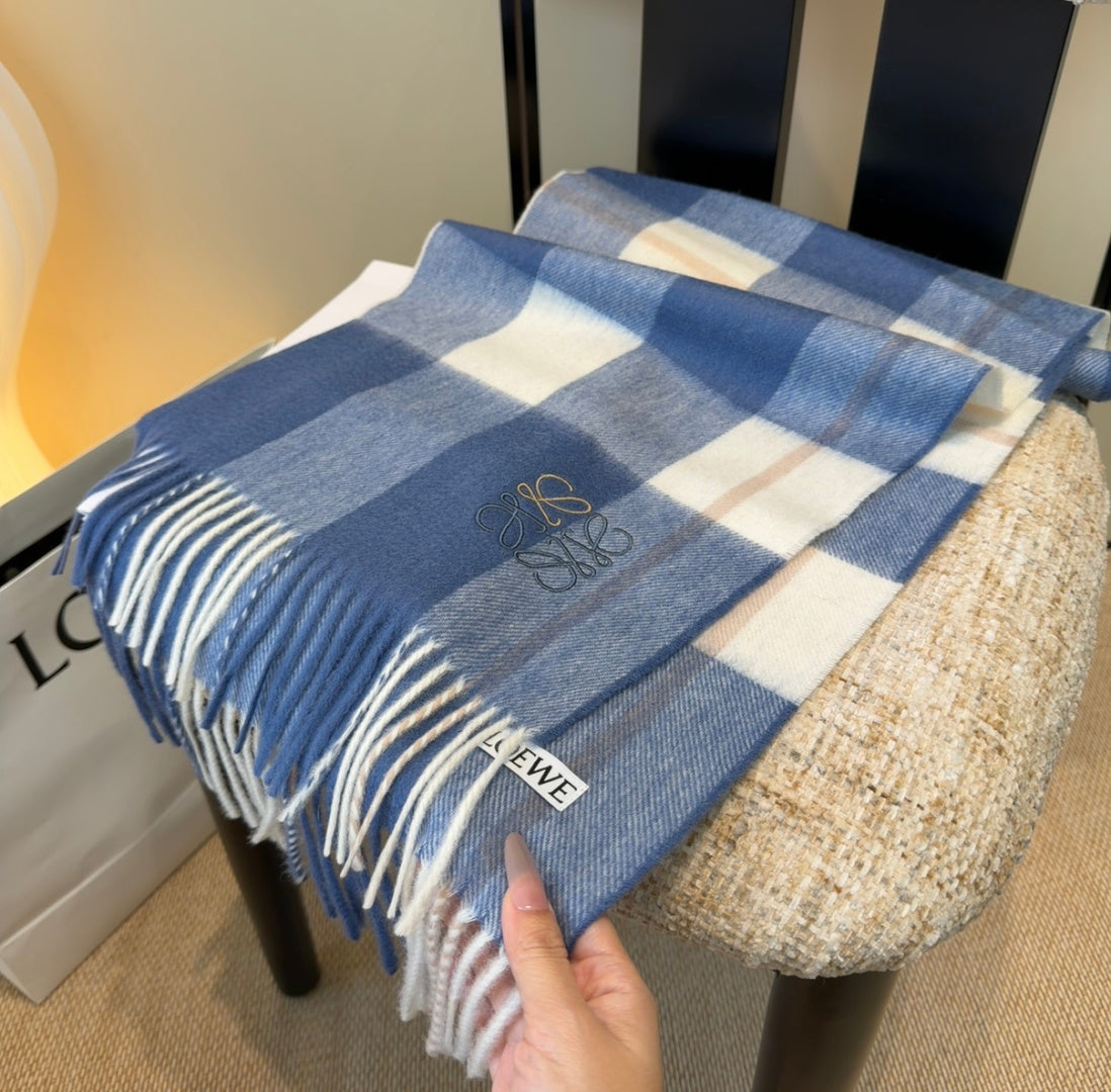 LOEWE 26S SCARF 180 IN CASHMERE 185001