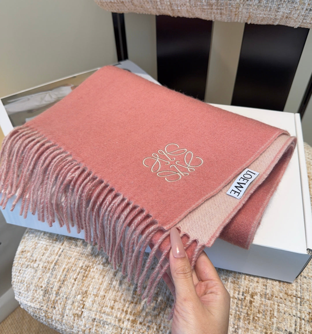 LOEWE 26S SCARF 180 IN CASHMERE WOOL 196362