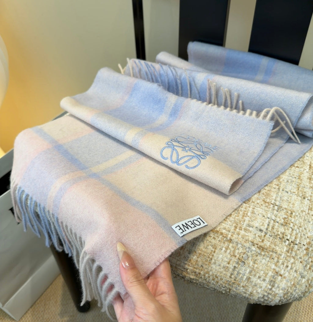 LOEWE 26S SCARF 180 IN CASHMERE WOOL 202468