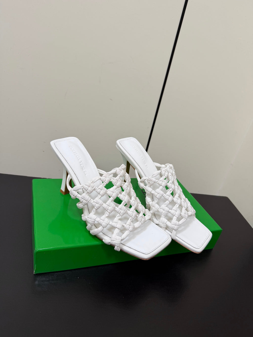 BOTTEGA VENETA 26S WOVEN STRAP HIGH-HEEL SANDALS 85 MM IN WHITE LAMBSKIN