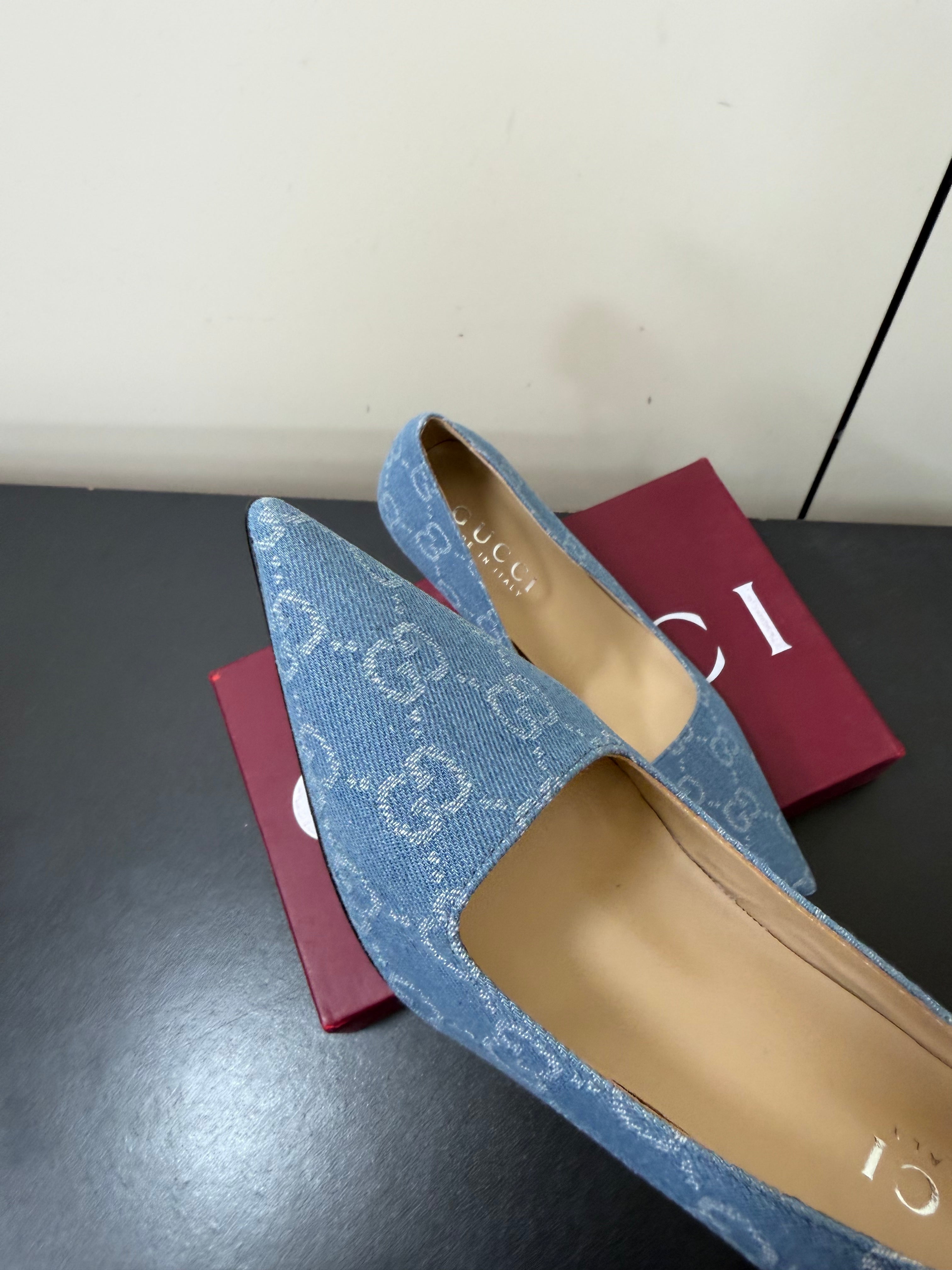 GUCCI 26S POINTED TOE PUMPS 85MM IN LIGHT BLUE DENIM GG MONOGRAM