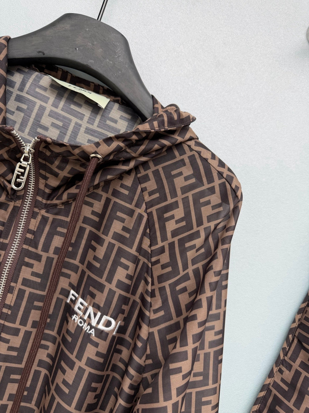 FENDI 26S HOODED JACKET & SHORTS SET 007