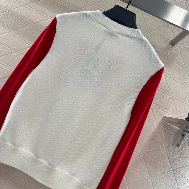 CHANEL 25S LONG-SLEEVE ROUND-NECK SWEATER 507