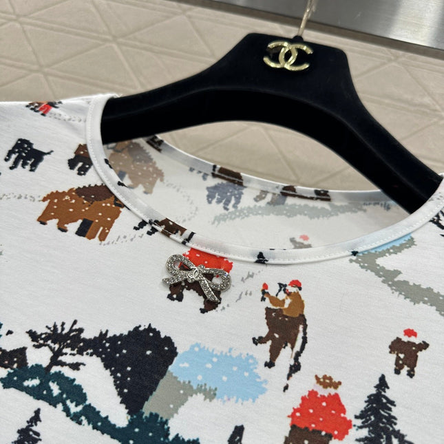 CHANEL 25S PRINTED ROUND-NECK T-SHIRT 605