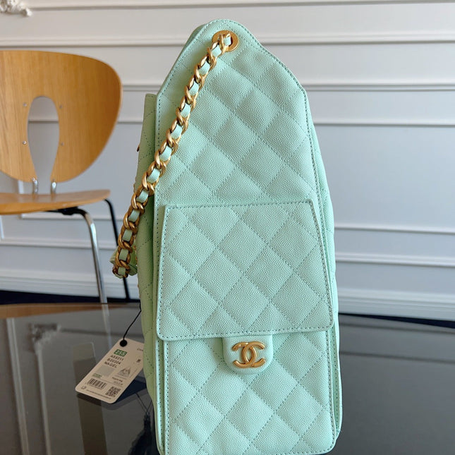 CHANEL 25S HOBO BAG 40 IN SEAFOAM GREEN CAVIAR WITH GOLD HARDWARE