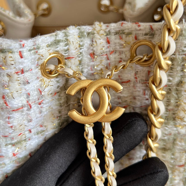 CHANEL 25S HOBO BAG 40 IN MULTICOLOR TWEED WITH GOLD HARDWARE