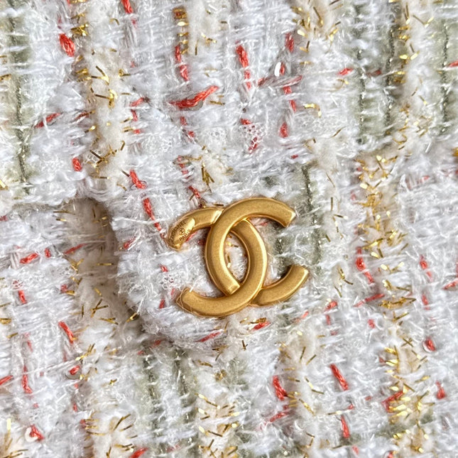 CHANEL 25S HOBO BAG 30 IN MULTICOLOR TWEED WITH GOLD HARDWARE
