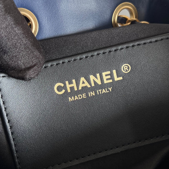CHANEL 25S HOBO BAG 30 IN NAVY BLUE TWEED WITH GOLD HARDWARE