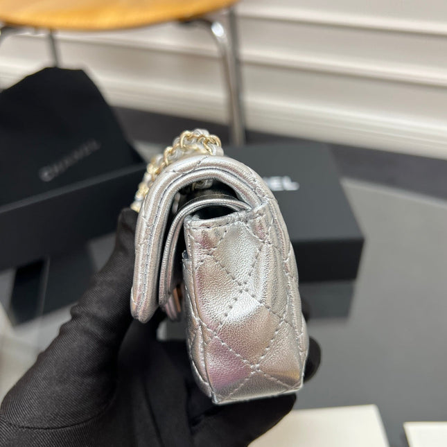 CHANEL 25S FLAP CHARM BAG 13 IN SILVER METALLIC LAMBSKIN