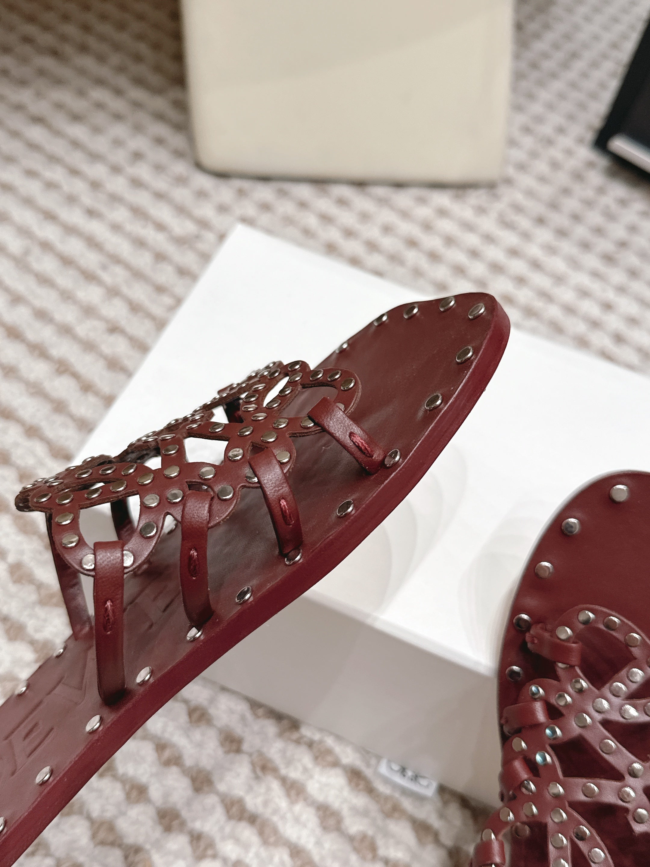 LOEWE 26S PETAL ANAGRAM SLIDE IN DARK BROWN CALFSKIN WITH STUDS
