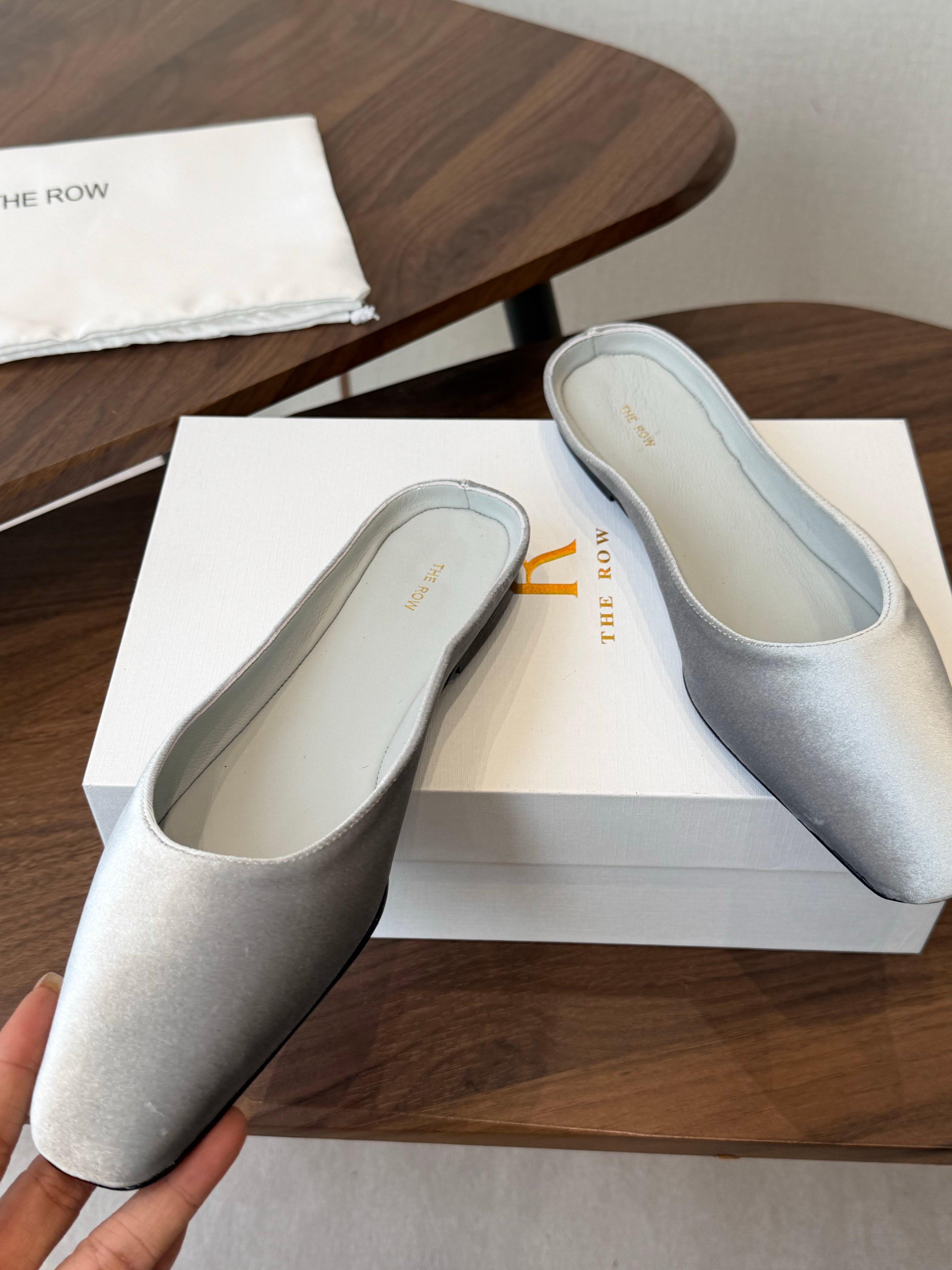 THE ROW 26S POINTED TOE MULES IN LIGHT GREY VELVET