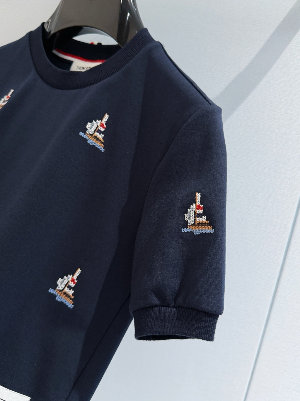 THOM 26S SHORT-SLEEVE KNIT TOP STYLE 200