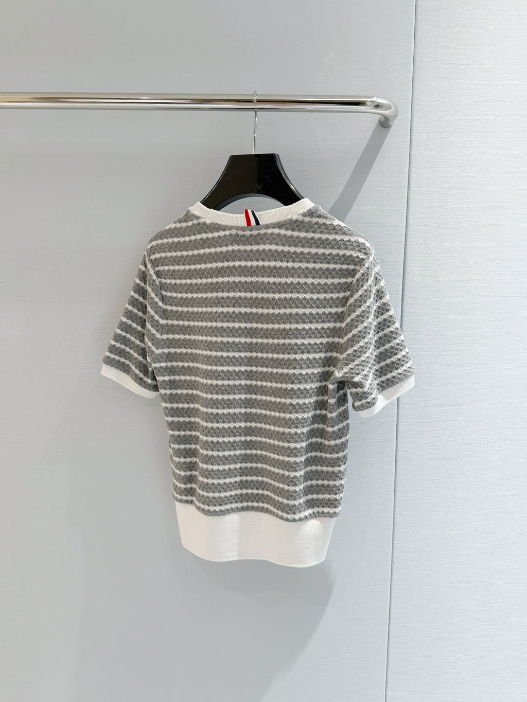THOM 26S SHORT-SLEEVE KNIT TOP STYLE 196