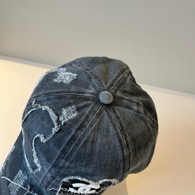 CHANEL 26S BASEBALL CAP 337972