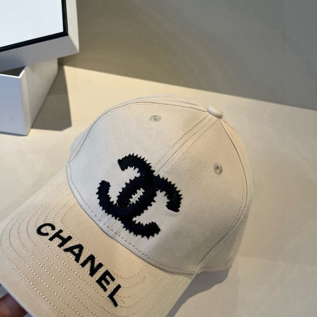 CHANEL 26S BASEBALL CAP EMBROIDERED CC LOGO 337968