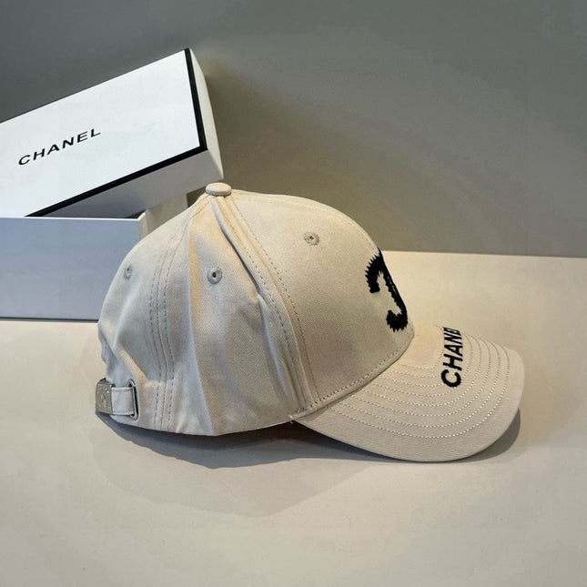 CHANEL 26S BASEBALL CAP EMBROIDERED CC LOGO 337968