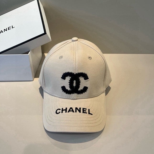 CHANEL 26S BASEBALL CAP EMBROIDERED CC LOGO 337968