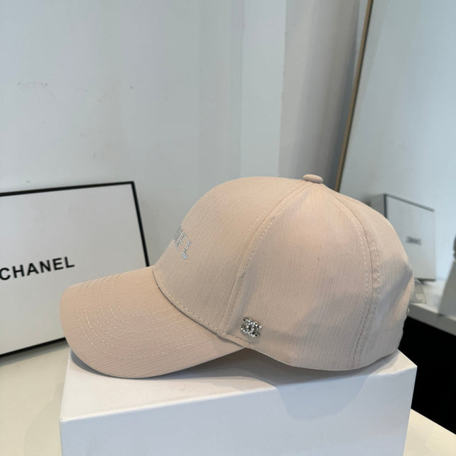 CHANEL 26S BASEBALL CAP WITH CRYSTAL CC LOGO 337986