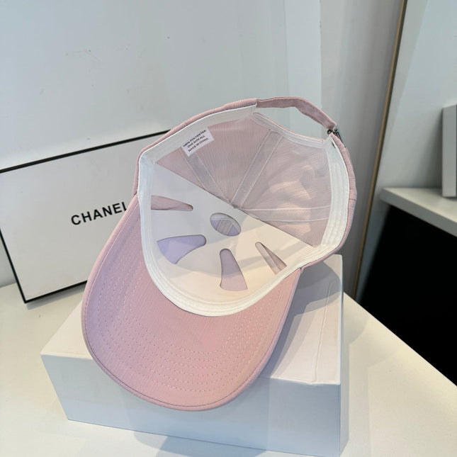 CHANEL 26S BASEBALL CAP WITH CRYSTAL CC LOGO 337988