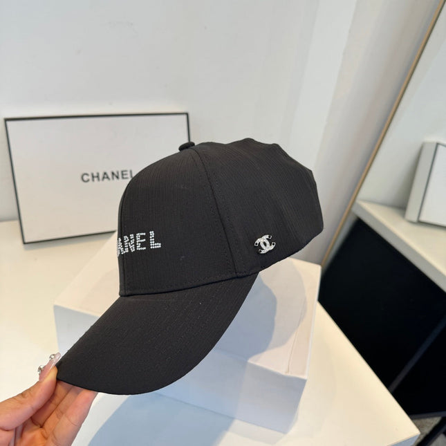 CHANEL 26S BASEBALL CAP WITH CRYSTAL CC LOGO 337989