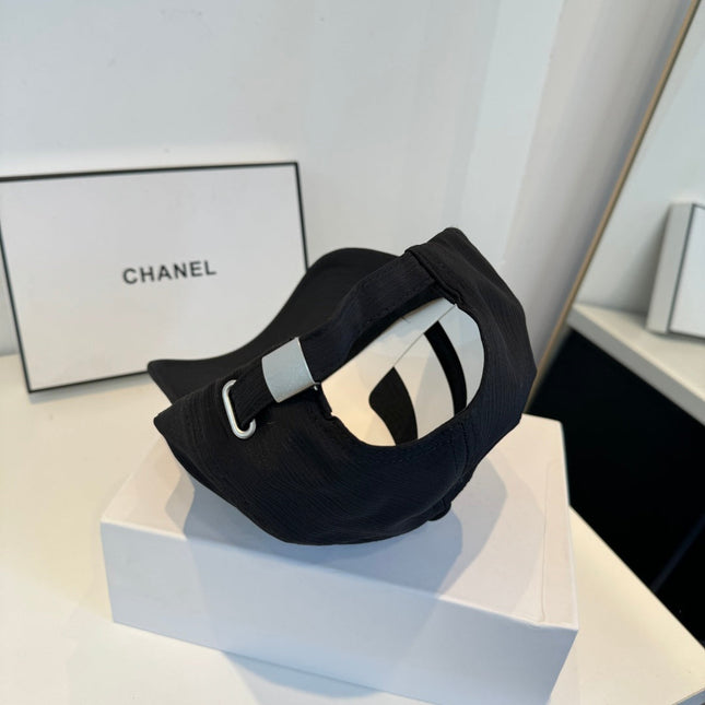CHANEL 26S BASEBALL CAP WITH CRYSTAL CC LOGO 337989