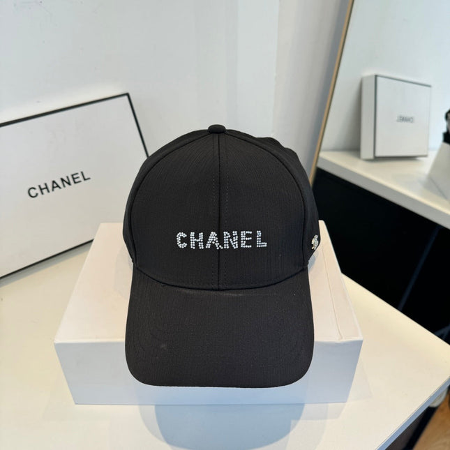 CHANEL 26S BASEBALL CAP WITH CRYSTAL CC LOGO 337989