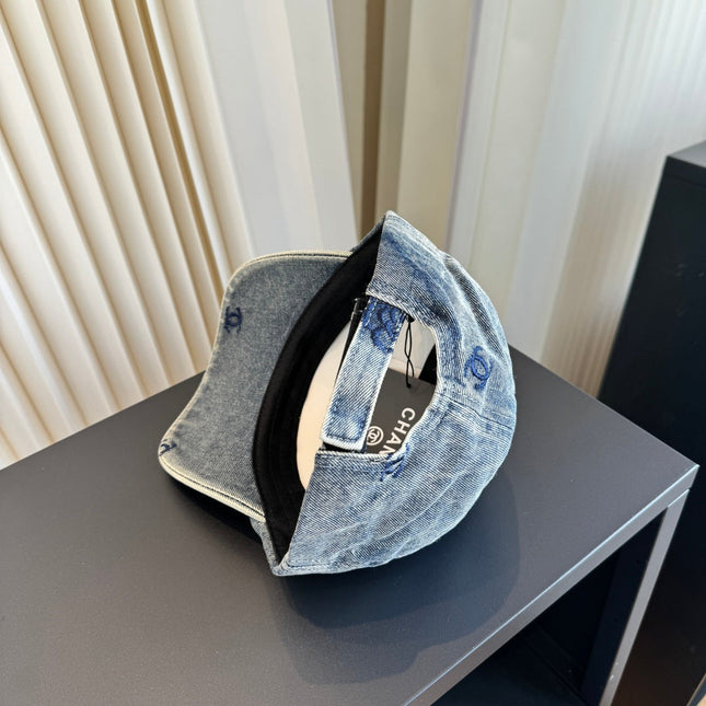 CHANEL 26S MONOGRAM CC DENIM BASEBALL CAP 337807