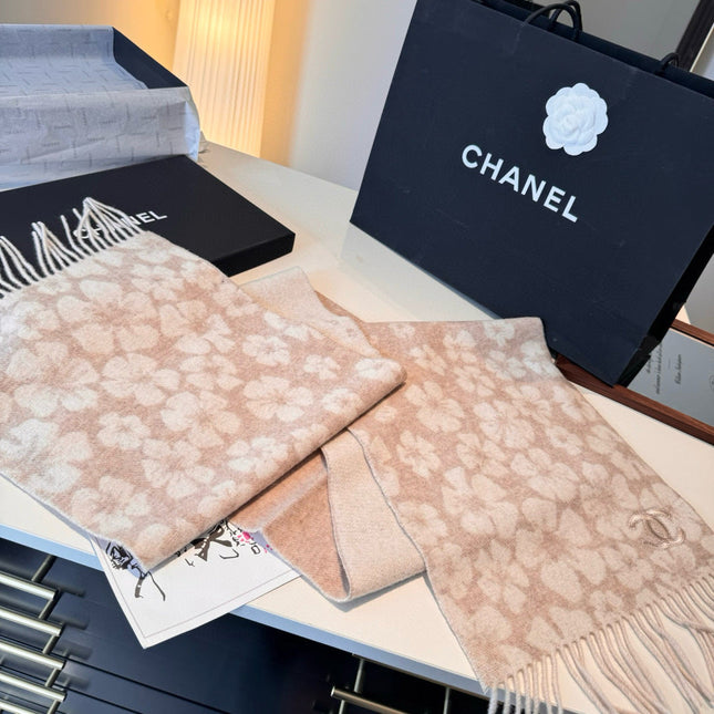 CHANEL 25S SCARF 180 IN CASHMERE 989899