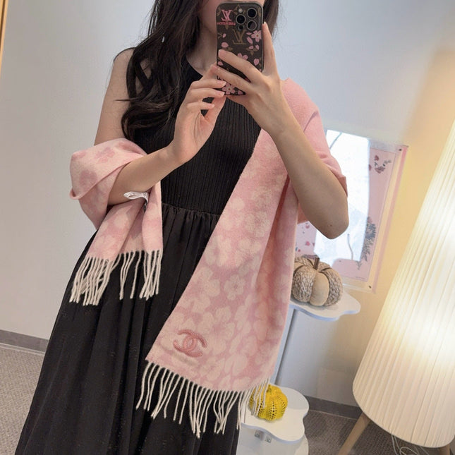 CHANEL 25S SCARF 180 IN CASHMERE 989901
