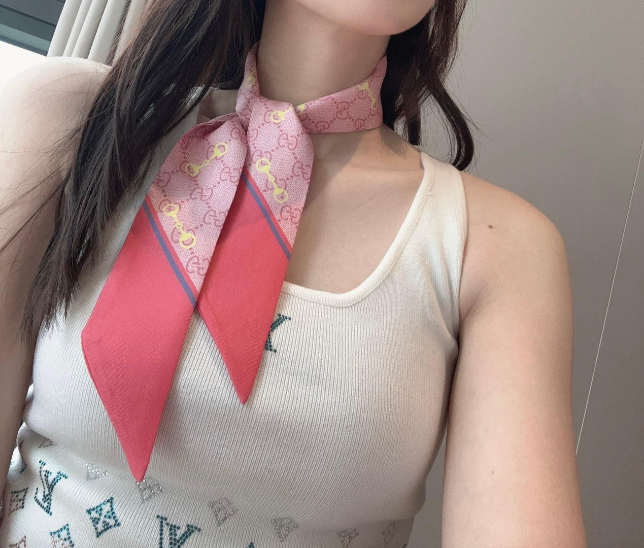 GUCCI 26S SCARF 90 IN SILK 305869