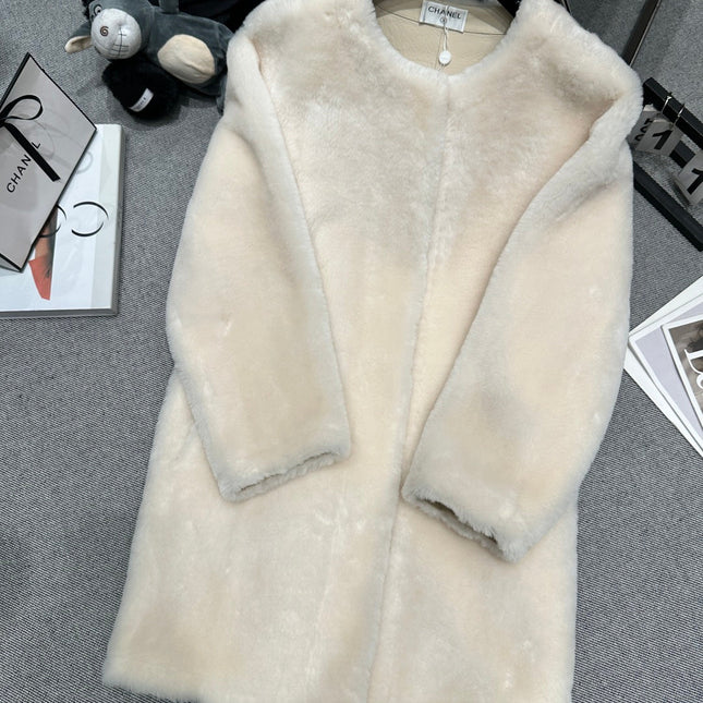 CHANEL 25S SHEEP FUR COAT 506